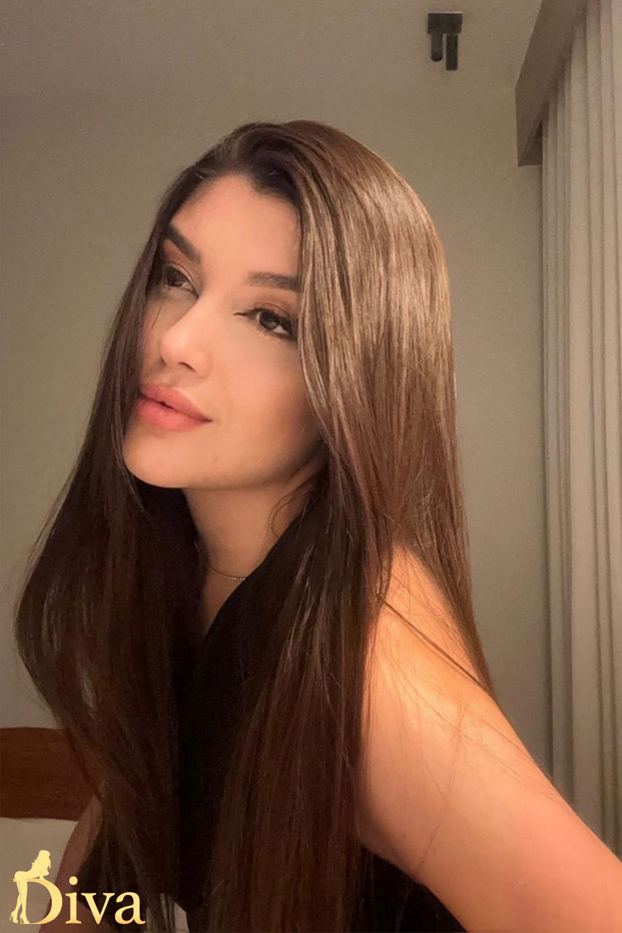 brunette-baker-street-nahida-r17755560188928-0002.jpeg