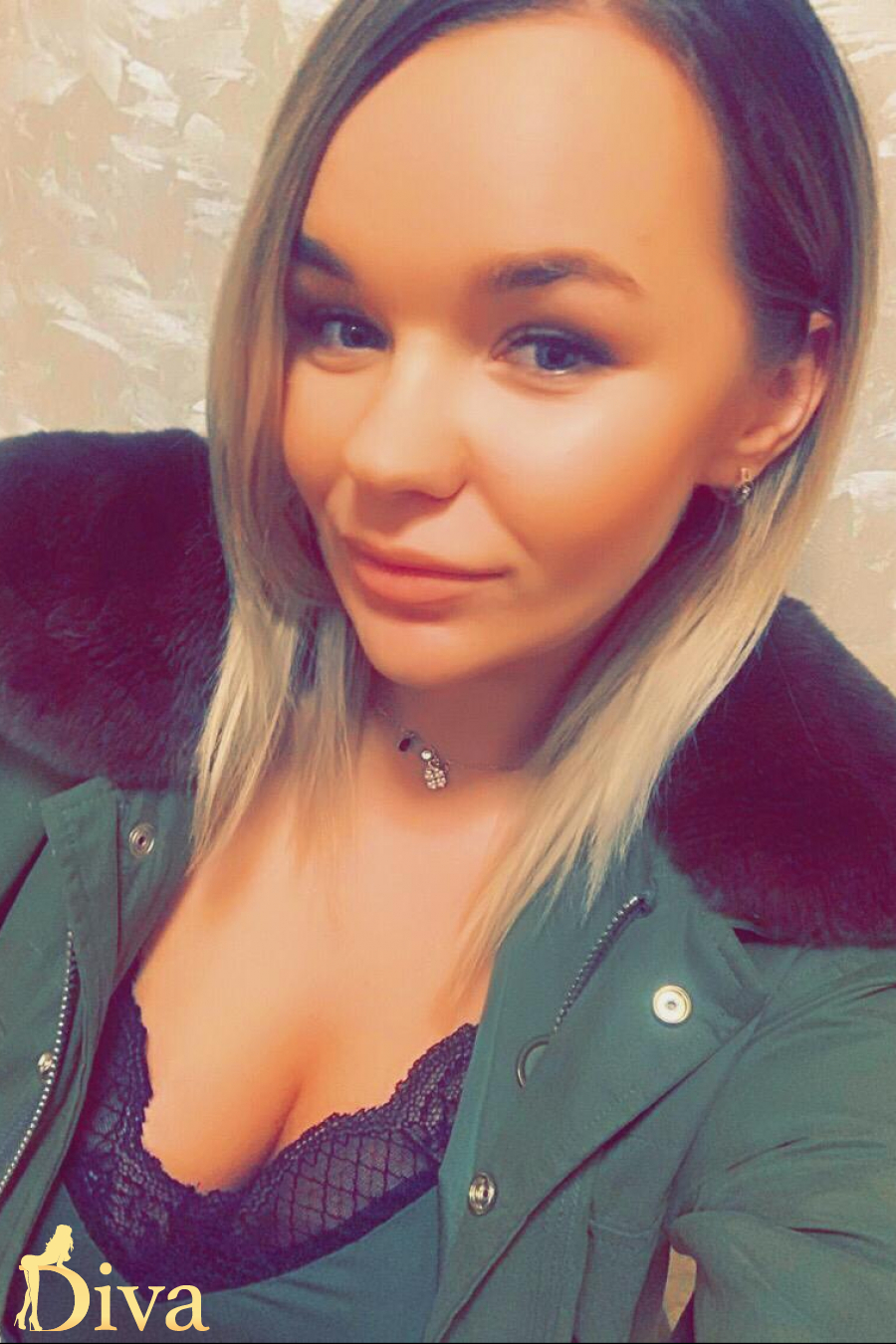 blonde-gloucester-road-earls-court-high-street-kensington-kotty-r16974060179359-0001.jpg