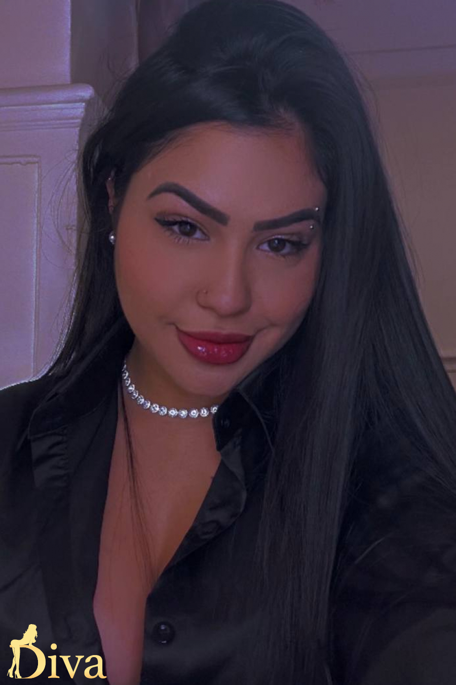 brunette-earls-court-gloucester-road-high-street-kensington-south-kensington-valeriana-r17323931146599-0001.jpg