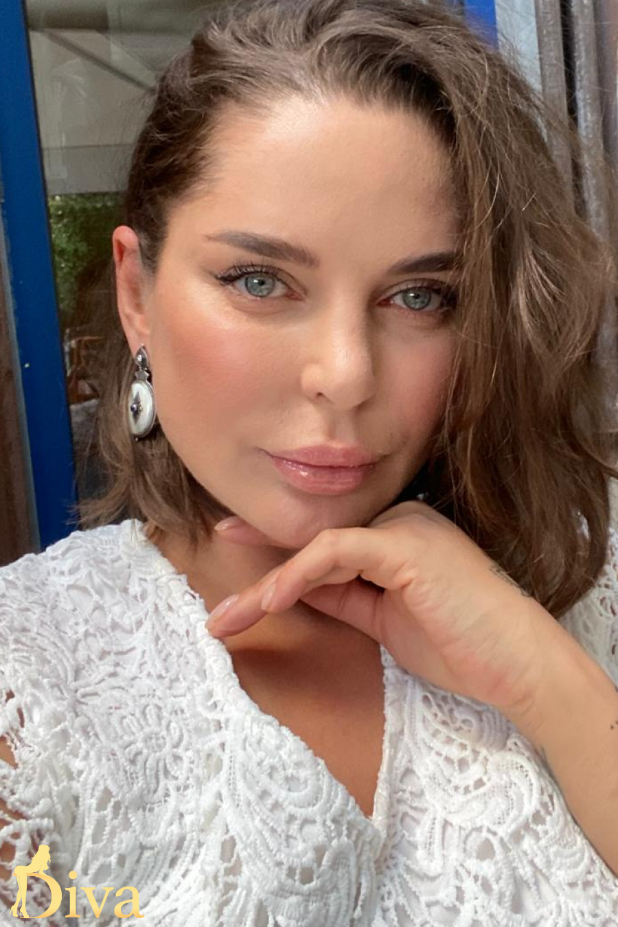 brunette-earls-court-gloucester-road-high-street-kensington-south-kensington-bendix-r17529146787062-0001.jpg