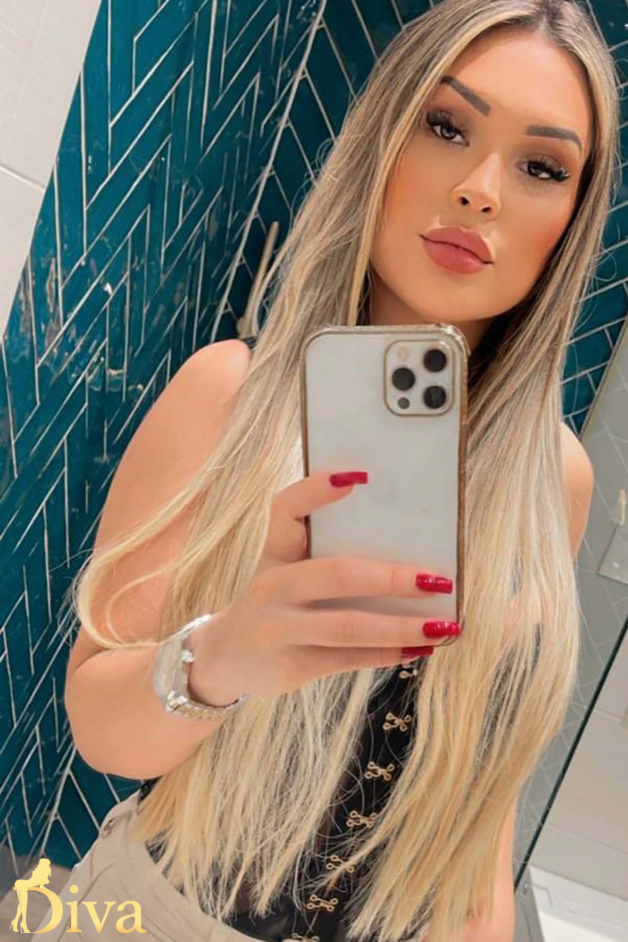 blonde-south-kensington-gloucester-road-knightsbridge-lewis-r16973077437435-0000.jpg
