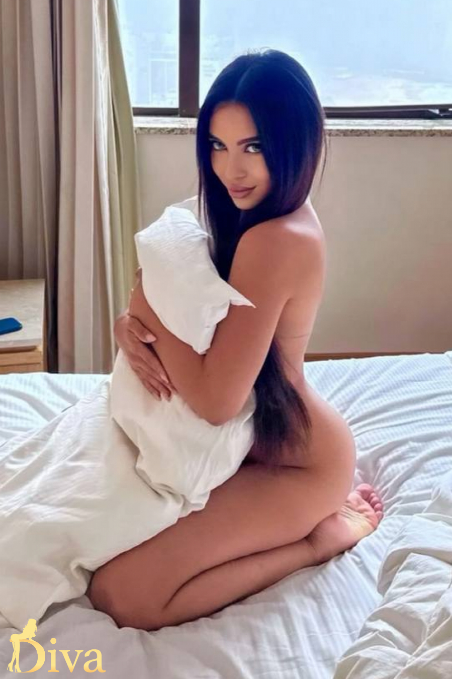 brunette-victoria-jenny-r17489755747890-0002.jpg