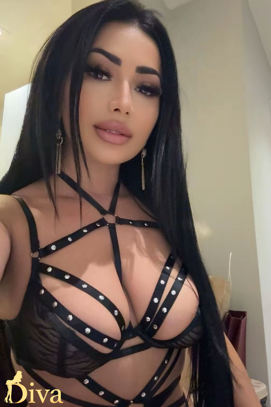 brunette-edgware-road-marylebone-paddington-tamara-r17598425846407-0001.jpeg