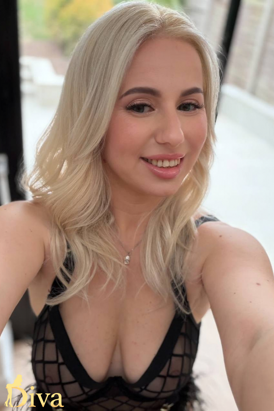 blonde-gloucester-road-high-street-kensington-south-kensington-grisha-r17801575821352-0001.jpg