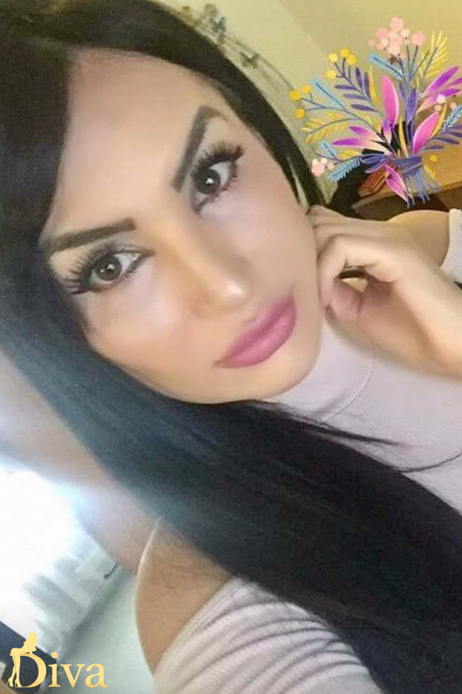 brunette-earls-court-gloucester-road-south-kensington-west-kensington-moby-r16974522241477-0002.jpg