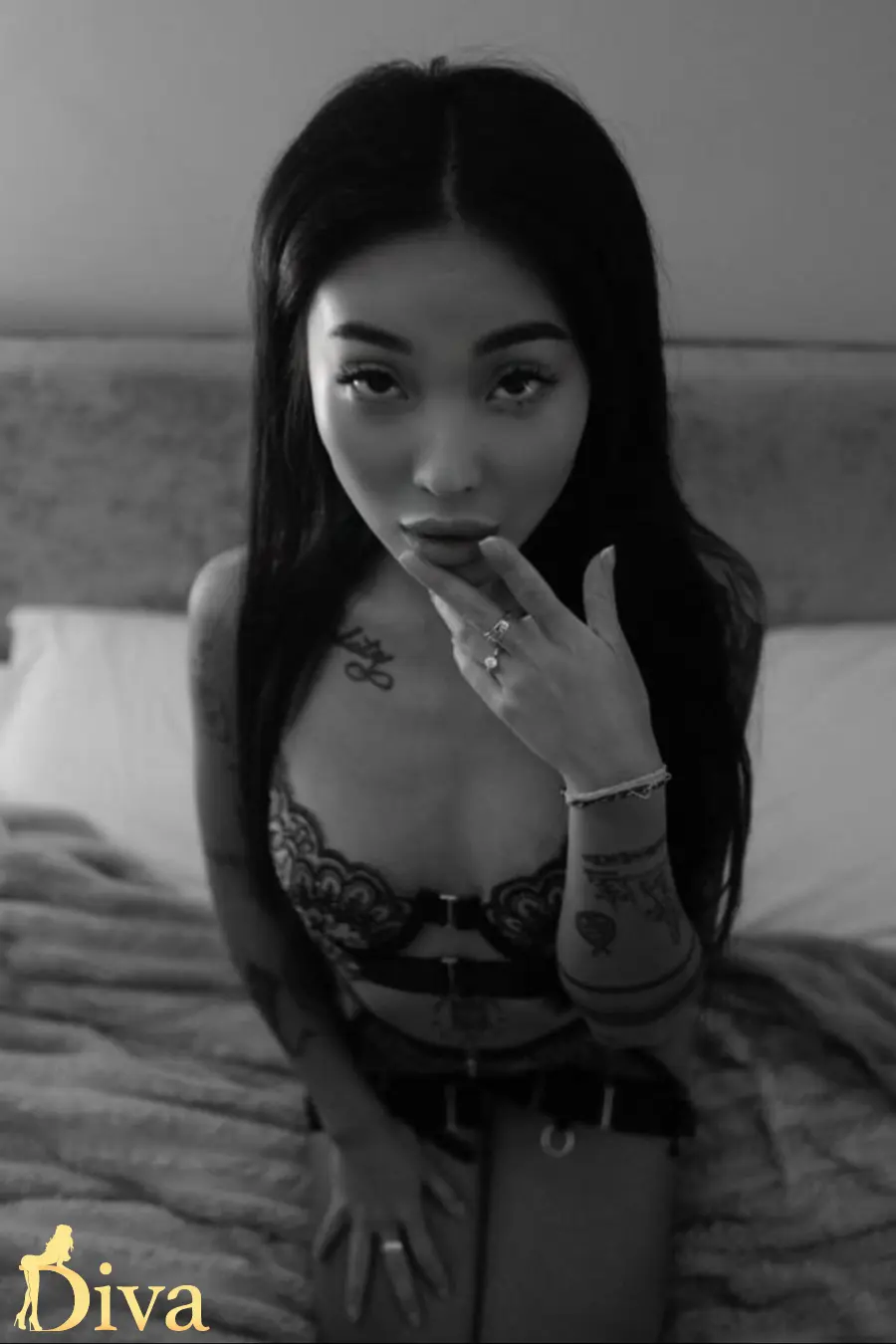 brunette-earls-court-south-kensington-gloucester-road-moonsan-r17628646283206-0001.png
