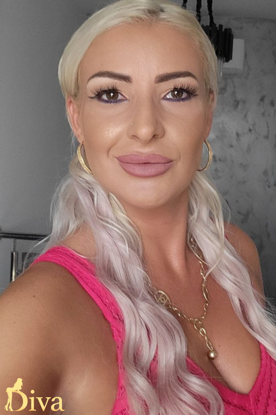 blonde-earls-court-gloucester-road-south-kensington-west-brompton-varlama-r17584504326039-0001.jpg