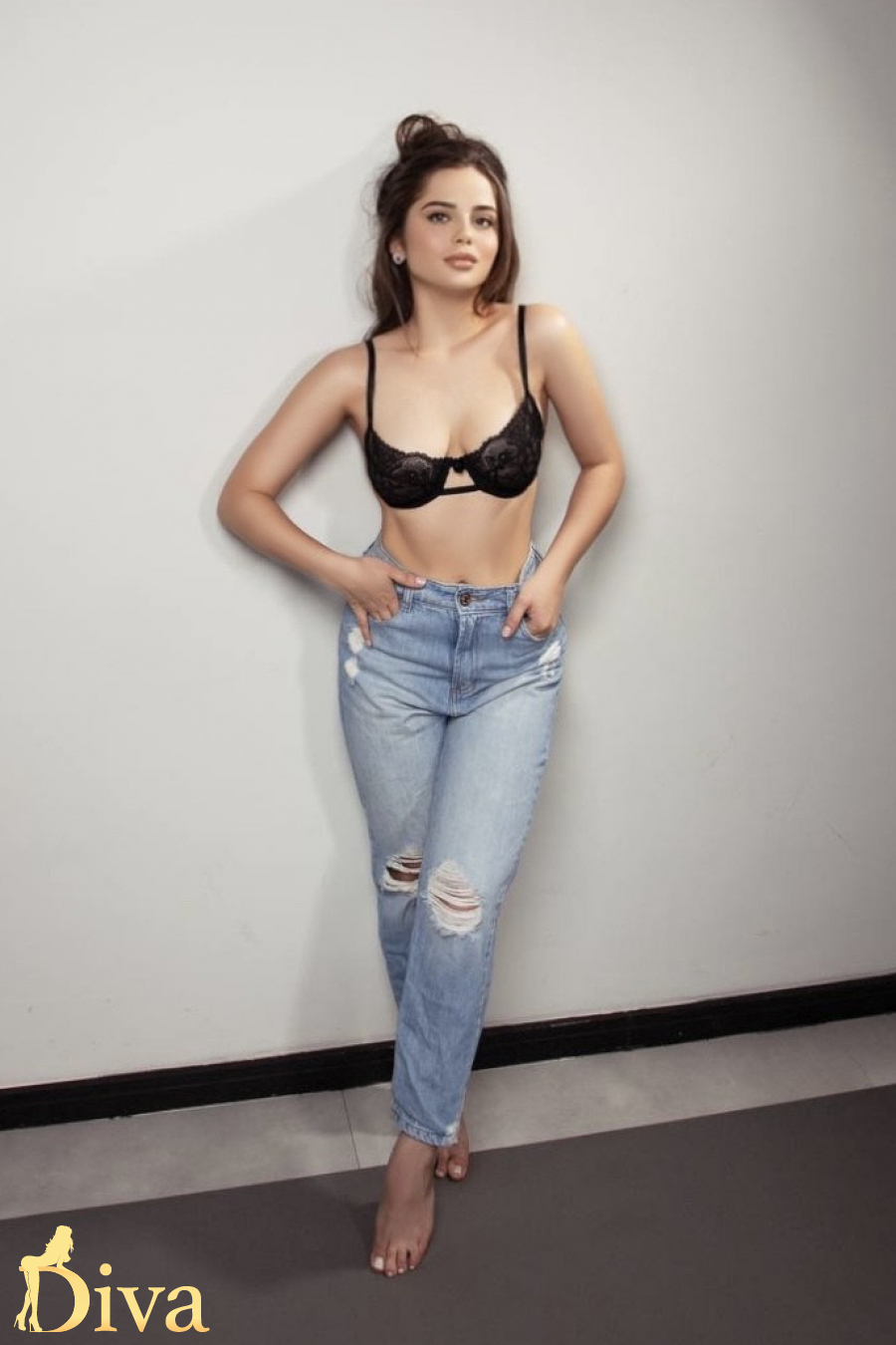 brunette-battersea-power-queenstown-road-battersea-park-bambita-r16972972527195-0001.jpg
