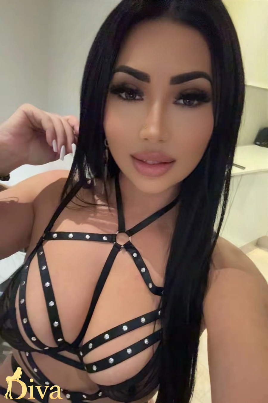 brunette-edgware-road-marylebone-paddington-tamara-r17598426131350-0001.jpeg