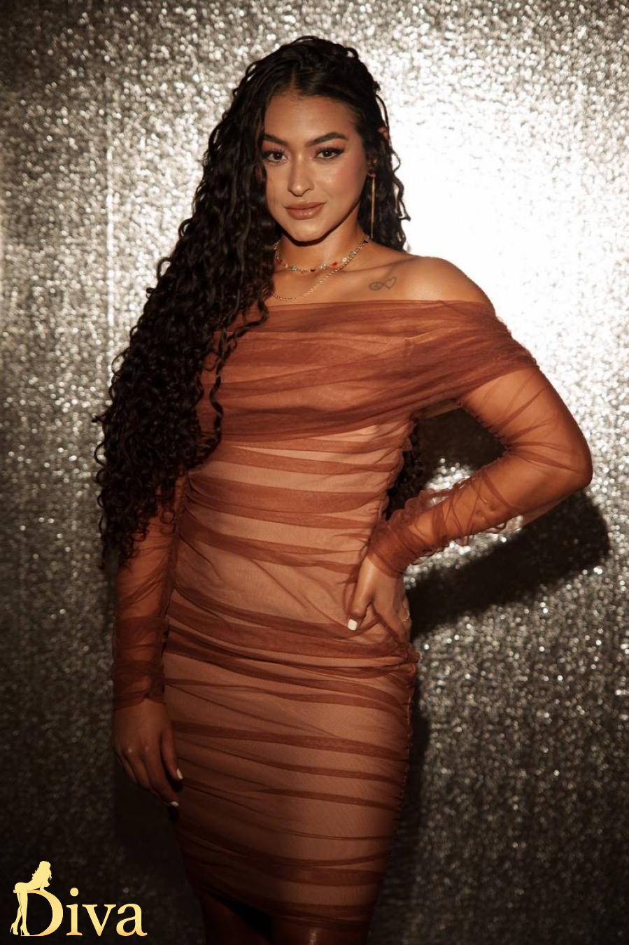 brunette-west-kensington-barons-court-west-brompton-zoraida-r17360722192625-0002.jpeg