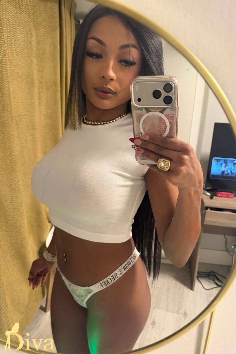 brunette-west-silvertown-royal-wharf-pier-pontoon-dock-narzana-r17761759966764-0002.jpeg