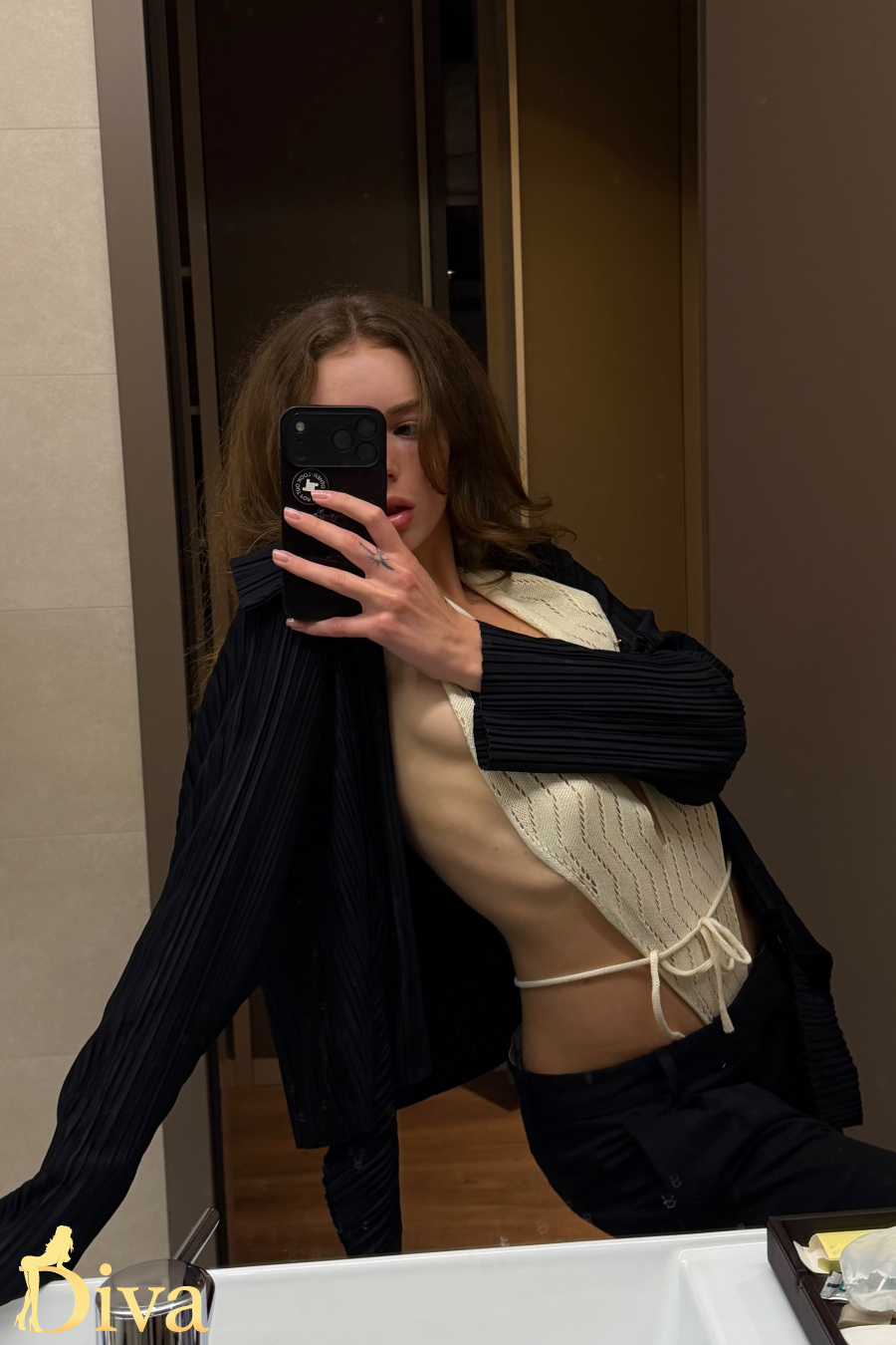 light-brown-outcalls-only-caledonian-road--barnsbury-tavria-r17809085370947-0001.jpg