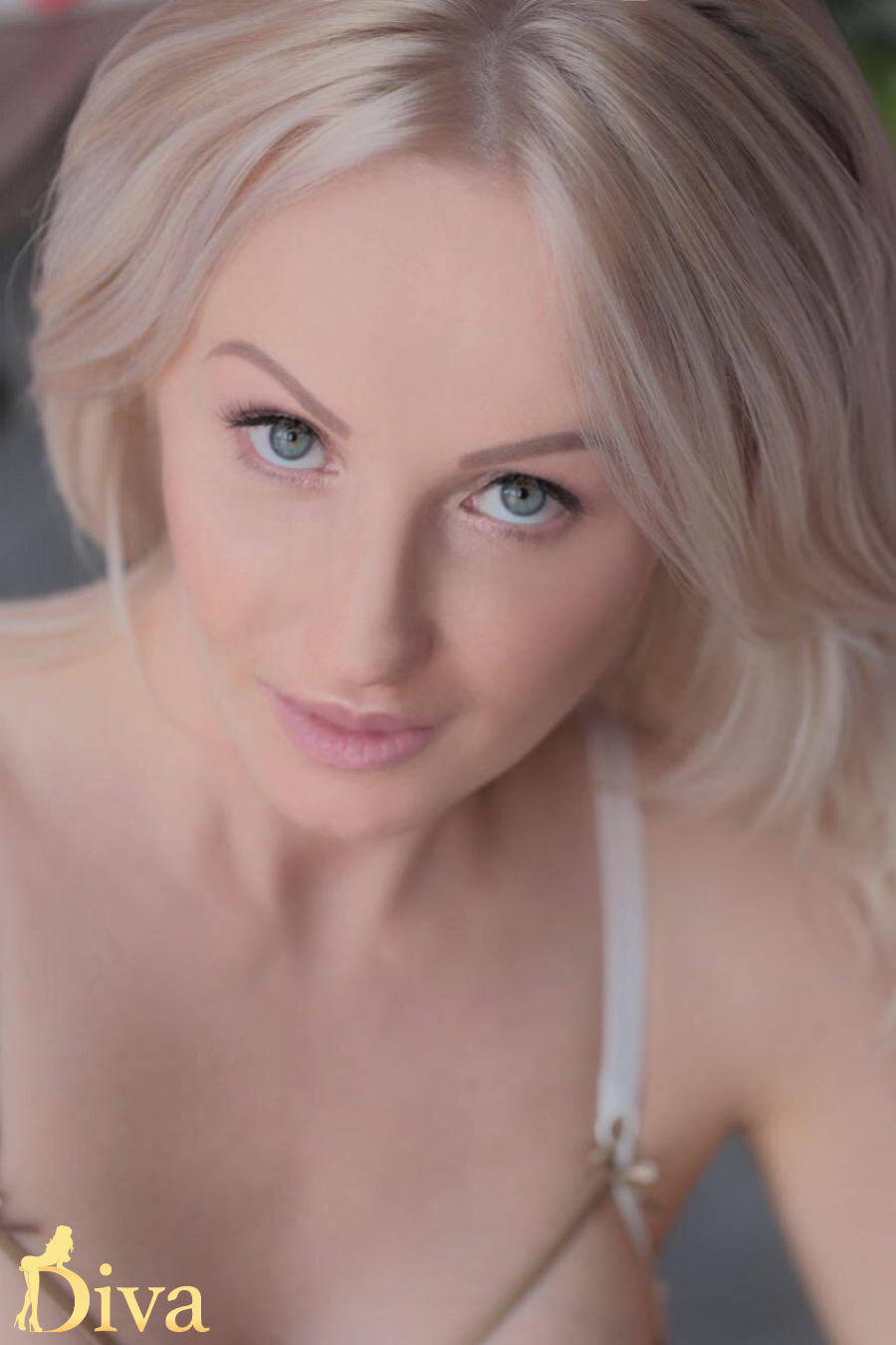 blonde-high-street-kensington-south-kensington-knightsbridge-earls-court-gloucester-road-collin-r16973375073282-0002.jpg