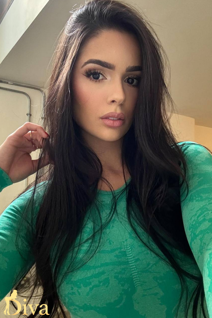 brunette-paddington-bayswater-royal-oak-lancaster-gate-cindylou-r17354846883390-0001.jpg