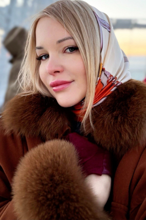 blonde-earls-court-gloucester-road-west-brompton-west-kensington-cortney-r17693588560047-0003.jpg