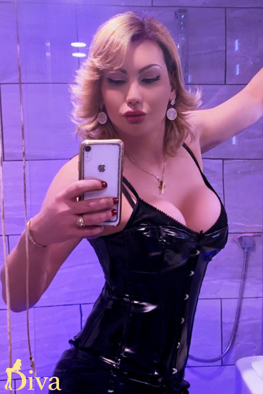 larina-r16973422347084-0003.jpg