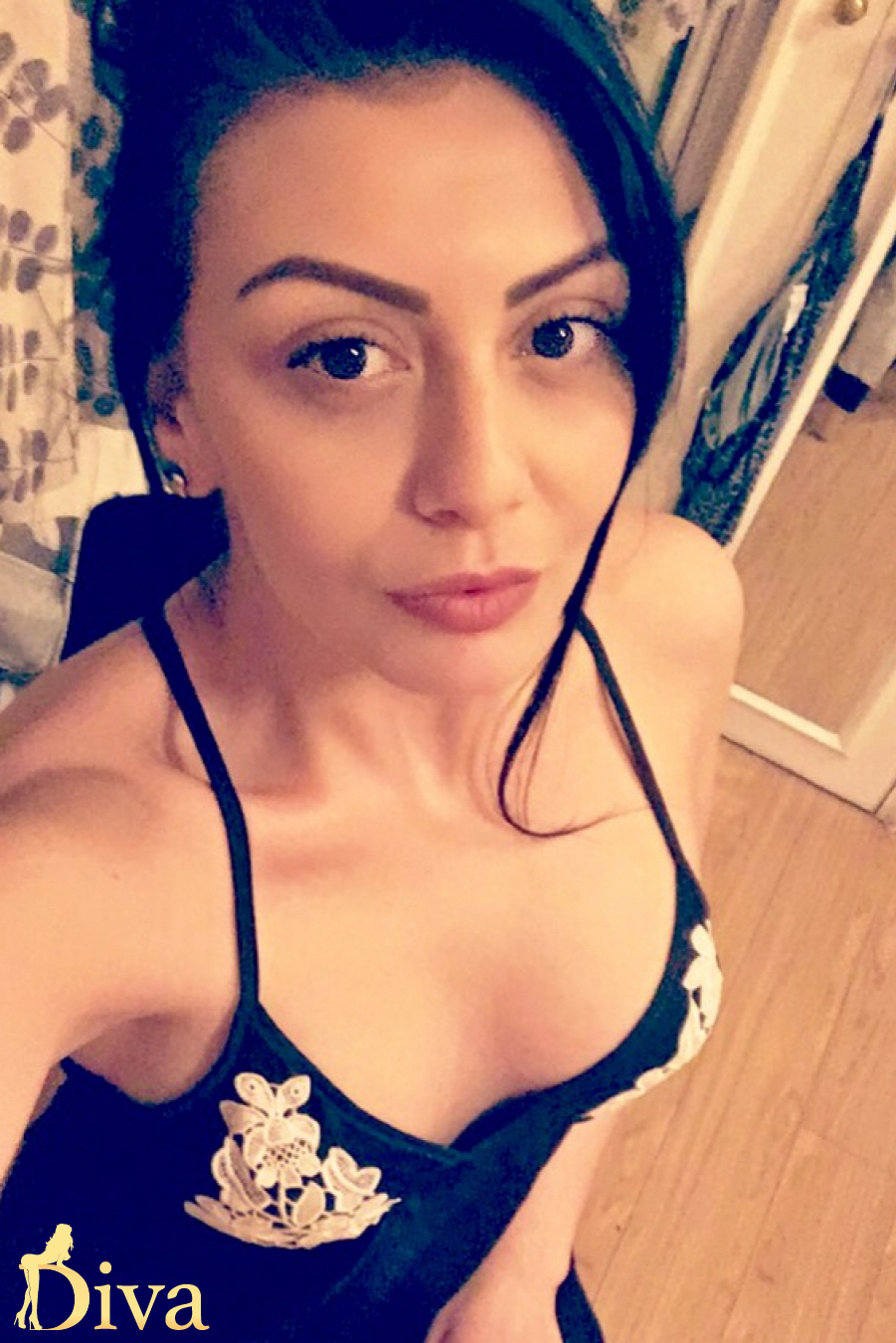 brunette-south-kensington-sloane-square-gloucester-road-knightsbridge-eda-r16974756851931-0014.jpeg