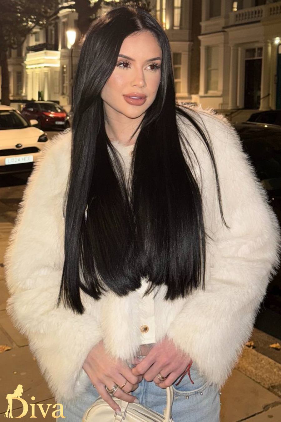 brunette-baker-street-regents-park-bond-street-riffera-r17637180324315-0001.jpg