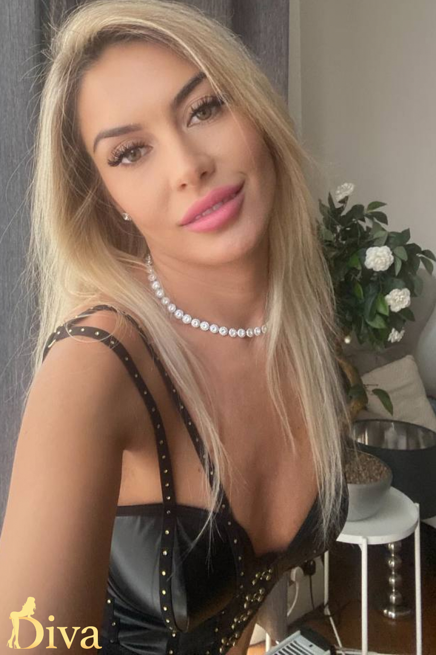 blonde-sloane-square-south-kensington-knightsbridge-wisdom-r16973689957601-0003.jpg