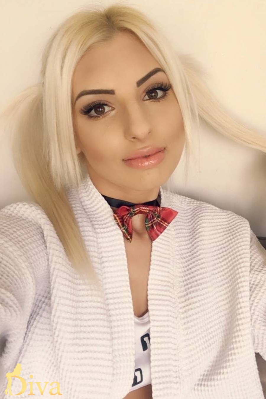 blonde-south-kensington-gloucester-road-sloane-square-knightsbridge-r16974800521050-0066.jpg