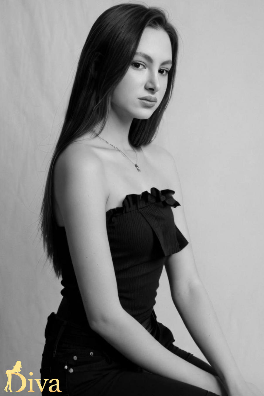 brunette-sloane-square-south-kensington-knightsbridge-island-r17382305516040-0001.jpg