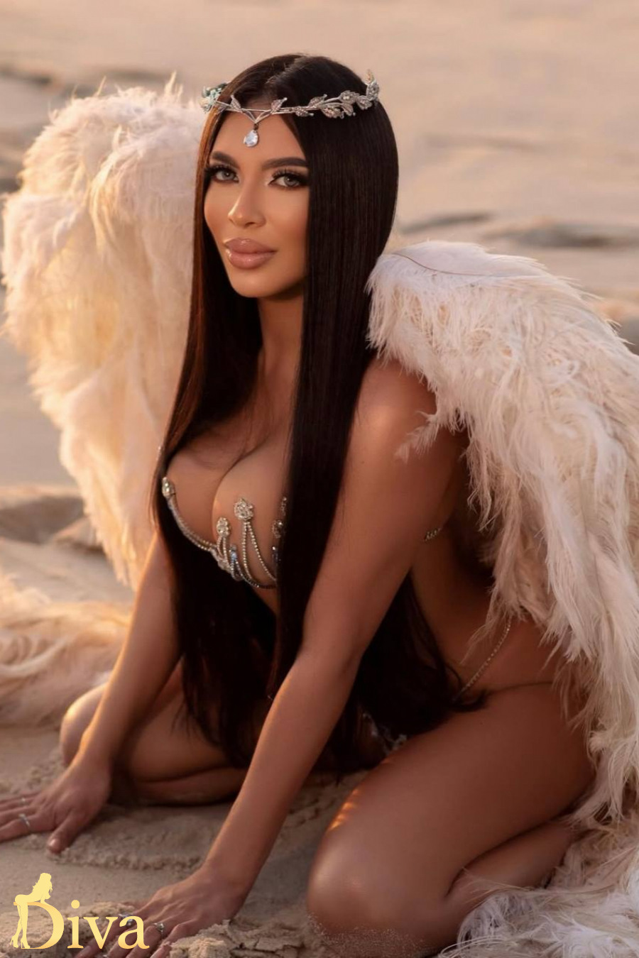 brunette-victoria-jenny-r17489757579245-0002.jpg