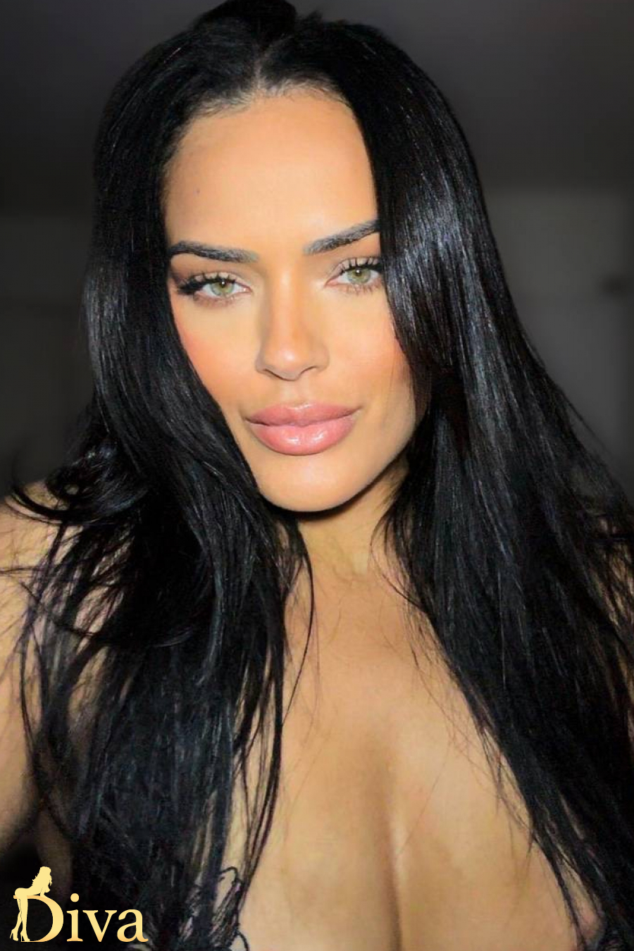 brunette-notting-hill-gate-holland-park-queensway-bayswater-spesa-r17295385575296-0002.jpeg