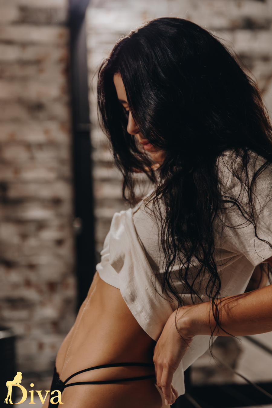 brunette-fulham-broadway-esonica-r17614205535503-0001.jpeg
