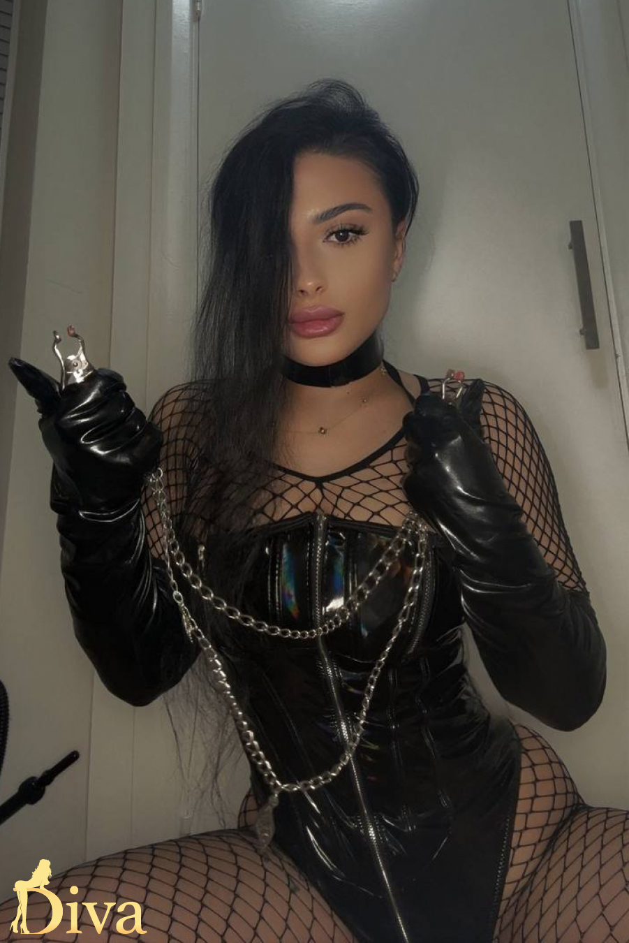 brunette-marble-arch-bond-street-edgware-road-paddington-timyana-r17745541931935-0001.jpg